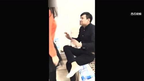 老公吸奶头逼逼